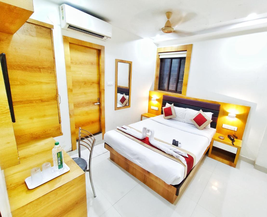Gateway Suites Mumbai Exterior photo