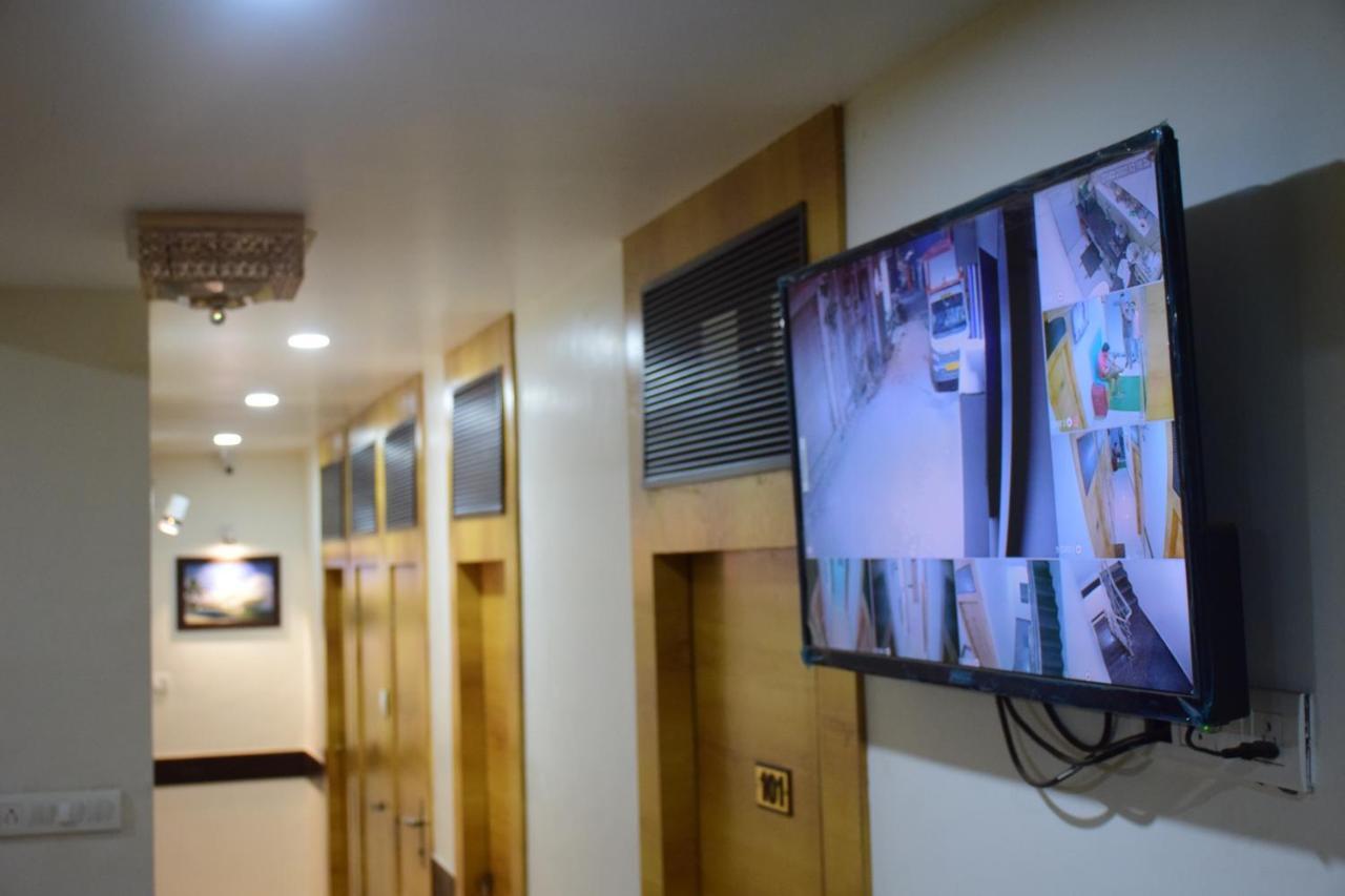 Gateway Suites Mumbai Exterior photo